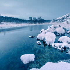 内蒙古阿尔山不冻河雪景