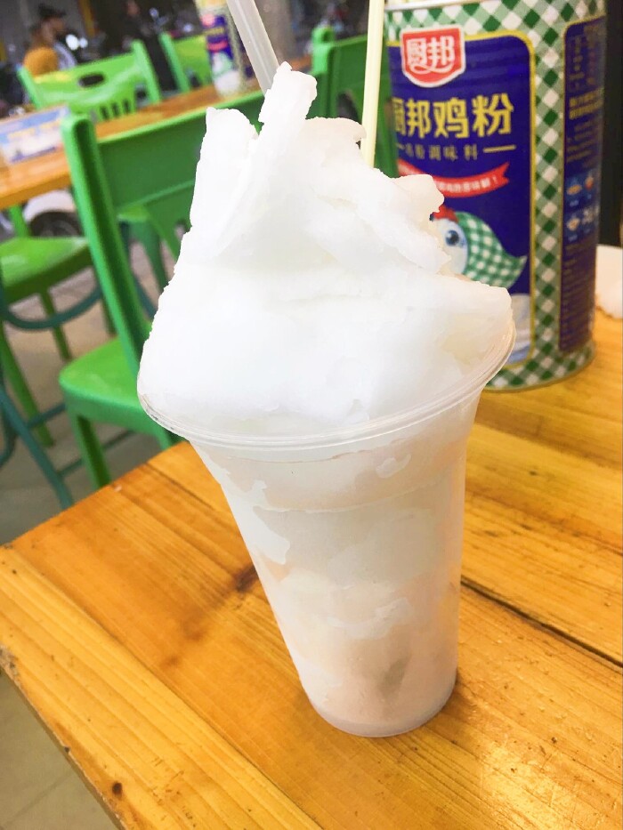 椰子炒冰(融化后好吃)