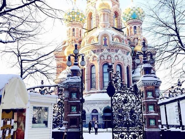 莫斯科+圣彼得堡6晚8日 优质航空香港直飞莫斯