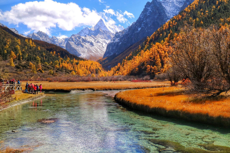  成都 新都桥 稻城亚丁5日游>享特色餐,打卡丁真故乡/勒通古镇,坐航空