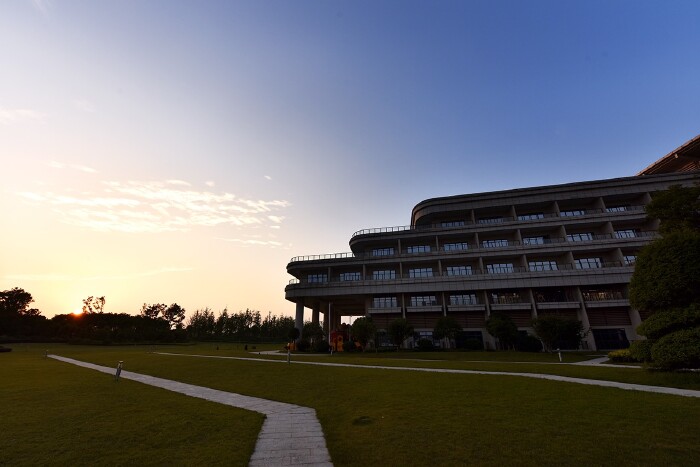 入住联投半岛酒店