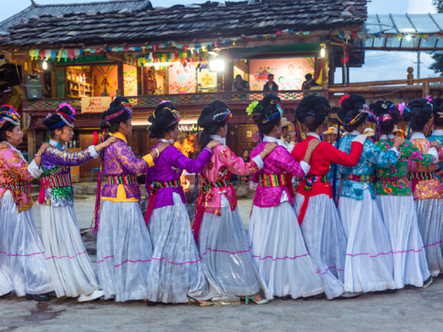  云南-昆明-大理-丽江-泸沽湖双飞8日游>5a石林/丽江古城,smart自驾