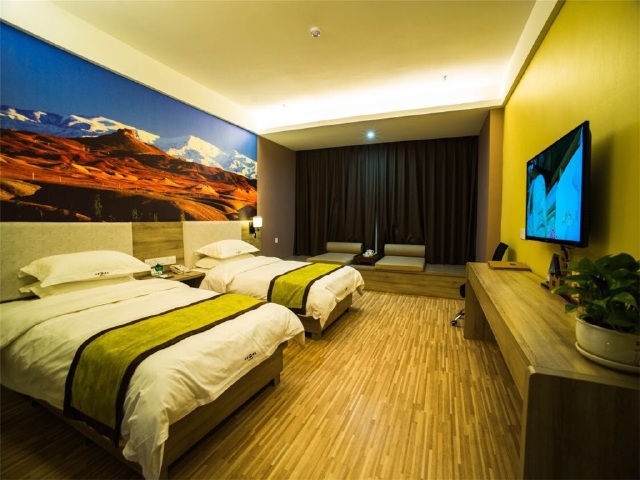       住宿 · 敦煌润泽精品酒店