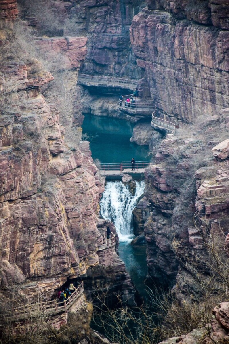 不愧为云台山精华景区,一线天,白龙瀑,九龙瀑,天然壁画,苍龙涧等景观.