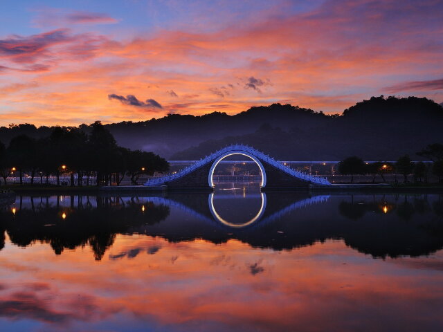 昆明飞香港 飞 台北台湾环岛8天7晚游 台北地标