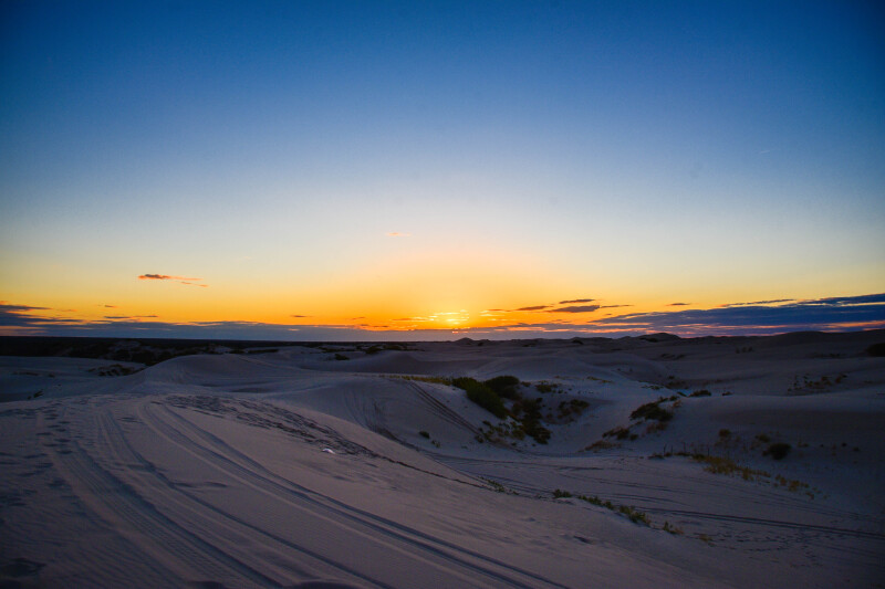 风沙成漠荒古长情东北第一漠库伦银沙湾游记