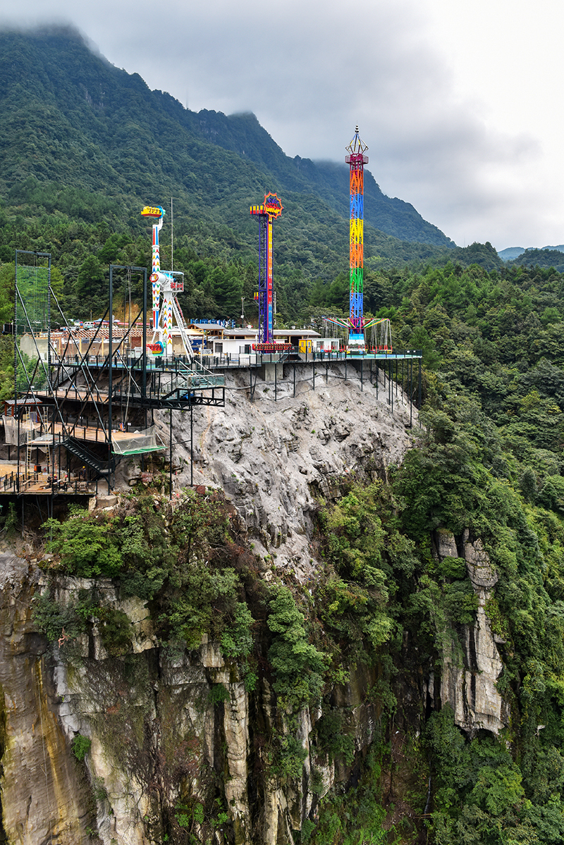探访重庆新晋网红地:梦幻奥陶纪,玩的可不止是心跳