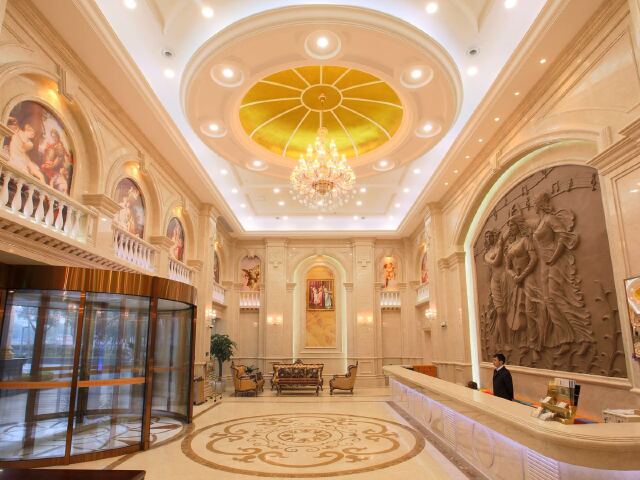 真皮航空座椅直达巴士,宿高档酒店(含早),送精美礼品,新春狂欢迪士尼