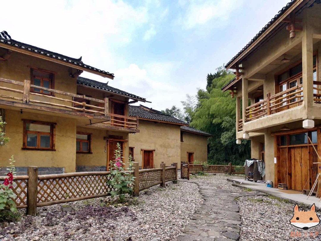 【首发】 #玩美畅游#湖南首个峡谷无边泳池—张家界五号山谷