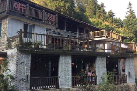 南靖土楼听泉山庄