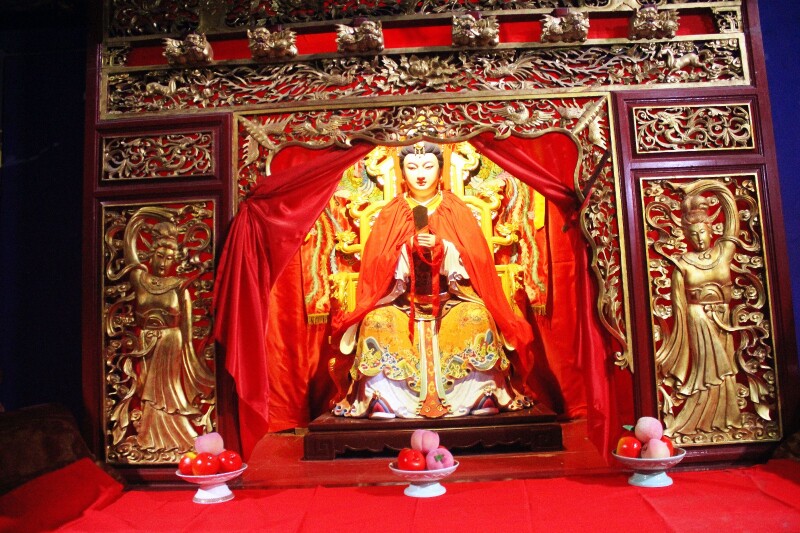 丰都鬼城                      天子娘娘