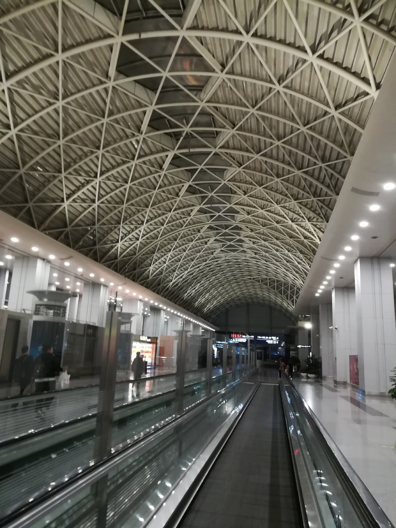 大清早到成都双流机场