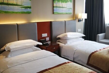 鸿宝大酒店许昌曹魏古城店