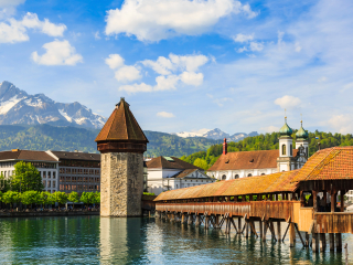 卡佩尔桥和水塔