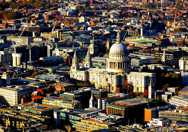 伦敦(london),是大不列颠及北爱尔兰联合王国(简称英国)首都,也是世界