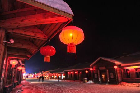 <哈尔滨+亚布力滑雪+雪乡双飞5日游>雪季预售/一晚国五/5S滑雪场/寒地温泉/篝火晚会/亚雪雾凇/访俄罗斯家庭/棒槌山栈道/篝火晚会 <哈尔滨+亚布力滑雪+雪乡双飞5日游>雪季预售/一晚国五/5S滑雪场/寒地温泉/篝火晚会/亚雪雾凇/访俄罗斯家庭/棒槌山栈道/篝火晚会