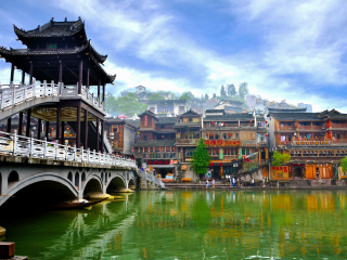 凤凰古城