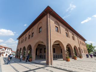 哈吉拜拉姆清真寺