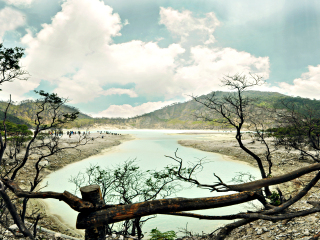 卡瓦普定火山湖