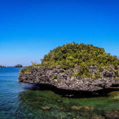 Clear Water At One Hundred Islands in Philippines