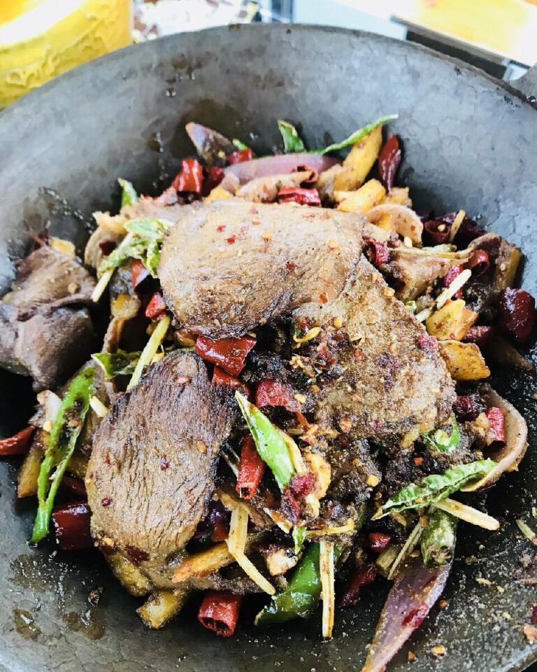 红原县虎头山安多部落名族风情村