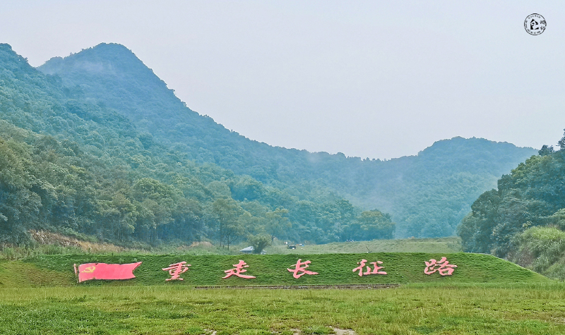 第二日行程中的重头,从奉化中心城区驱车需一个多小时才能到达黄贤村