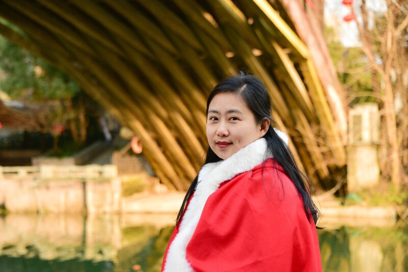 小何以玫回大宋玩个穿越