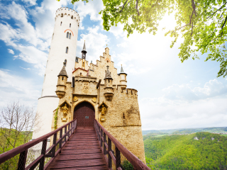 利希滕斯坦城堡