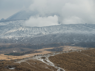 阿苏中岳火山口