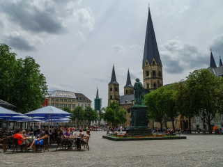 波恩大教堂广场