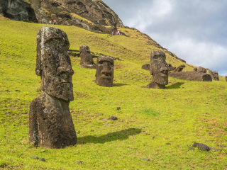 拉诺·拉拉库采石场