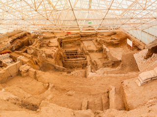 恰塔霍裕克新石器时期遗址