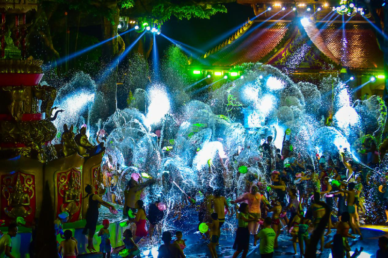 暑假已至锦绣中华全新电音泼水趴等你来