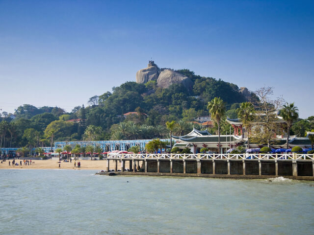 3晚厦门核心商业圈国际五星马哥/朗豪/日航酒店,登日光岩览全景,体验