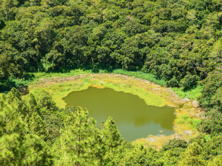 鹿洞火山口