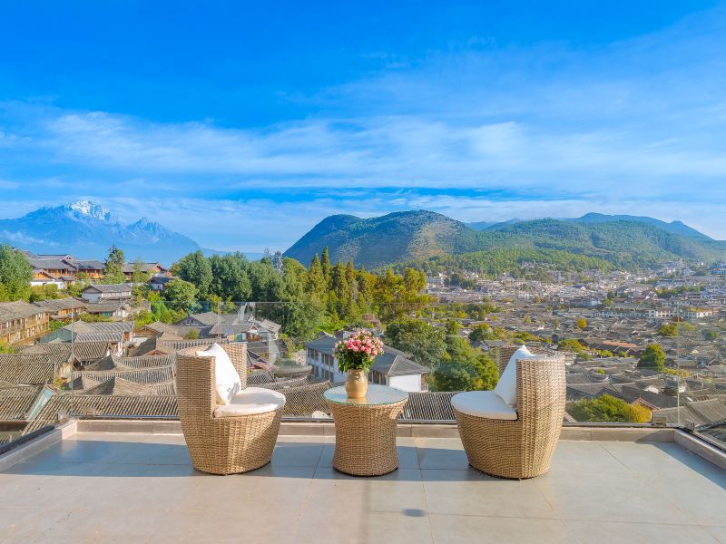 丽江白马轻奢望景民宿