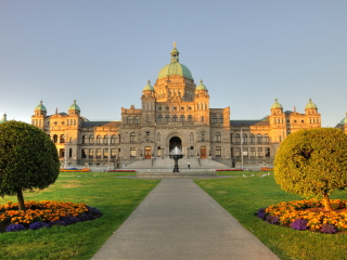 维多利亚省议会大厦