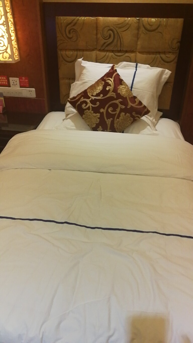 芒市翡翠大酒店