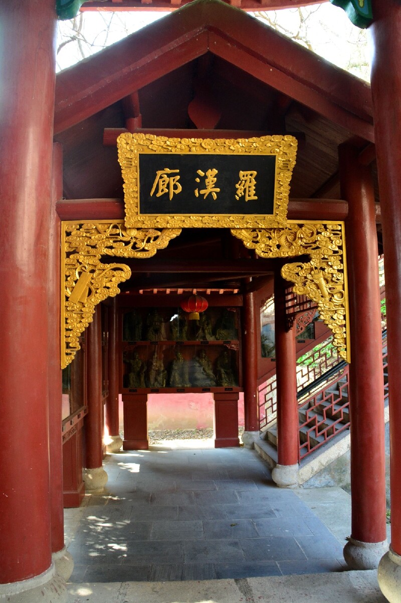 有"江南第一祠"之誉的湘妃祠;有汉代武帝射蛟台;有宋代农民起义的杨幺