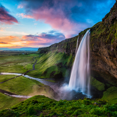 Seljalandsfoss
Seljalandsfoss is located in the South Region in Iceland right by Route 1. One of the interesting things about this waterfall is that visitors can walk behind it into a small cave.

