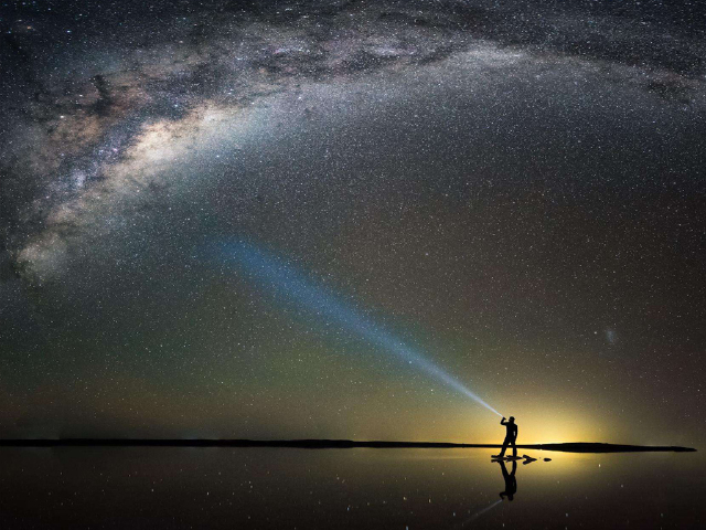 天文望远镜观月球