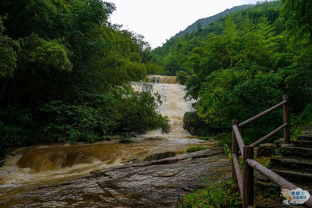 合山 ,水,石,潭,林於一體的自然景觀,這裡自古以來就是旅遊勝地,千百