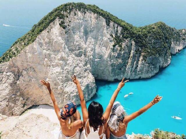 希腊一地8日游 阿联酋航空,全程四星,圣岛米岛