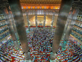 伊斯蒂克拉尔清真寺