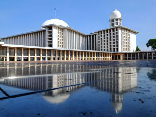 伊斯蒂克拉尔清真寺