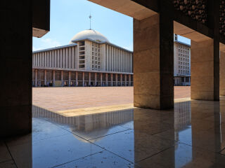 伊斯蒂克拉尔清真寺