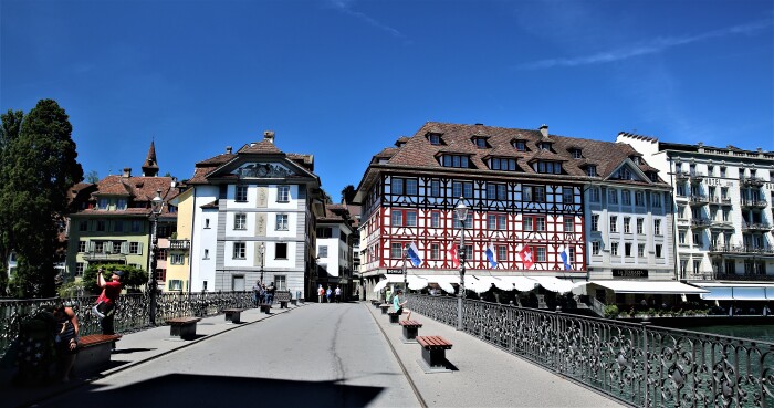 途牛首发瑞士的玫瑰小镇