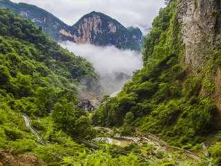 恩施清江蝴蝶崖