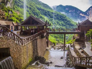 恩施清江蝴蝶崖