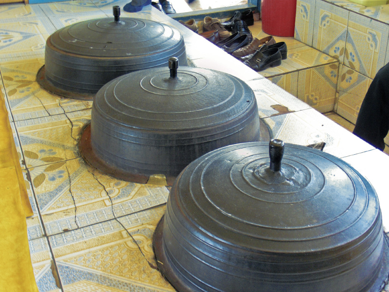 在这里游客们不仅可以直接参与朝鲜族传统饮食打糕,米肠,泡菜的制作